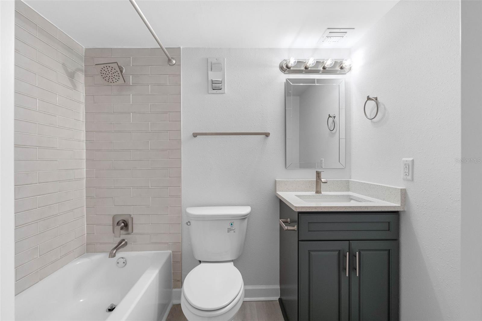 Image 33 of 43 For 1451 Gulf Boulevard 101