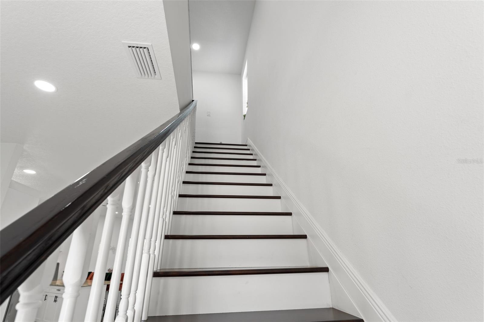 Image 16 of 29 For 7911 Packwood Avenue