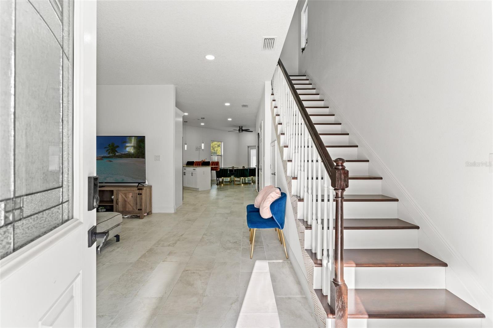 Image 5 of 29 For 7911 Packwood Avenue