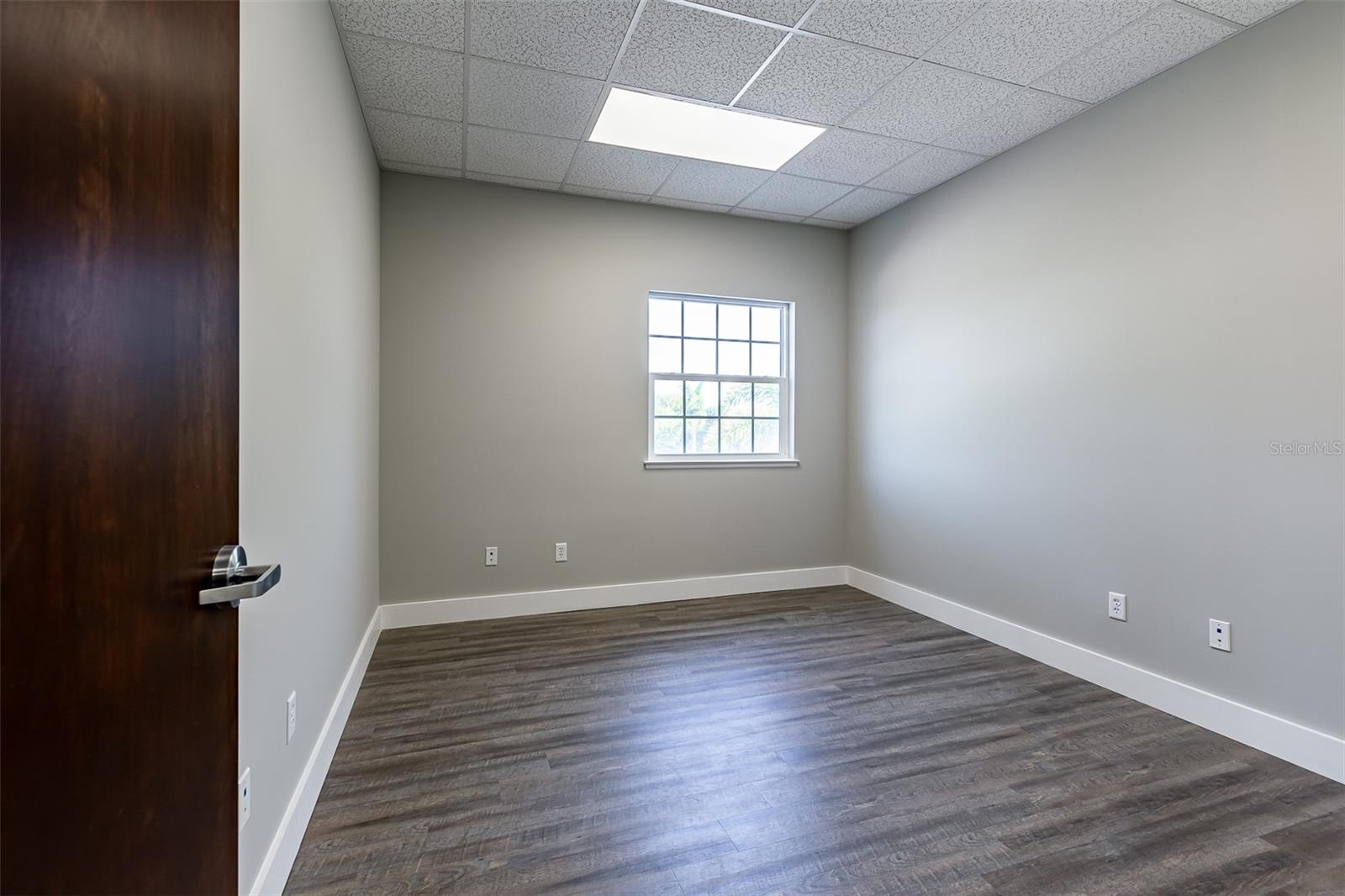 Image 11 of 26 For 1500 Venice Avenue 4f