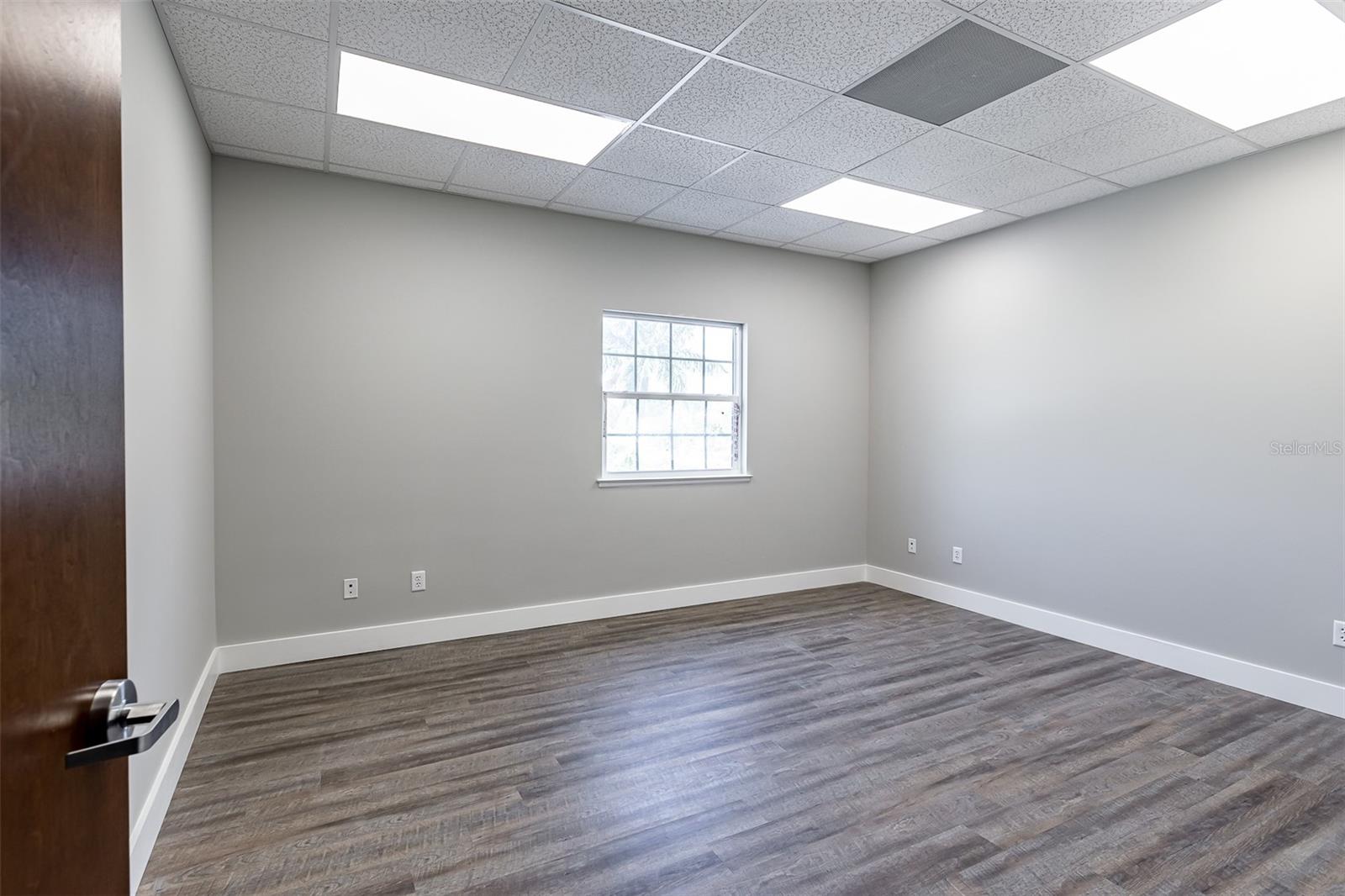 Image 17 of 26 For 1500 Venice Avenue 4f