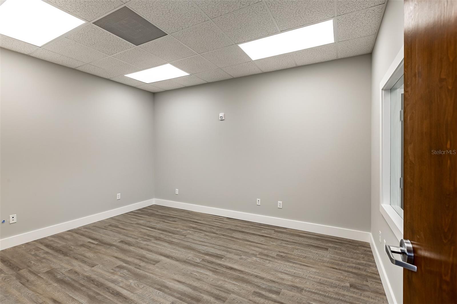 Image 21 of 26 For 1500 Venice Avenue 4f