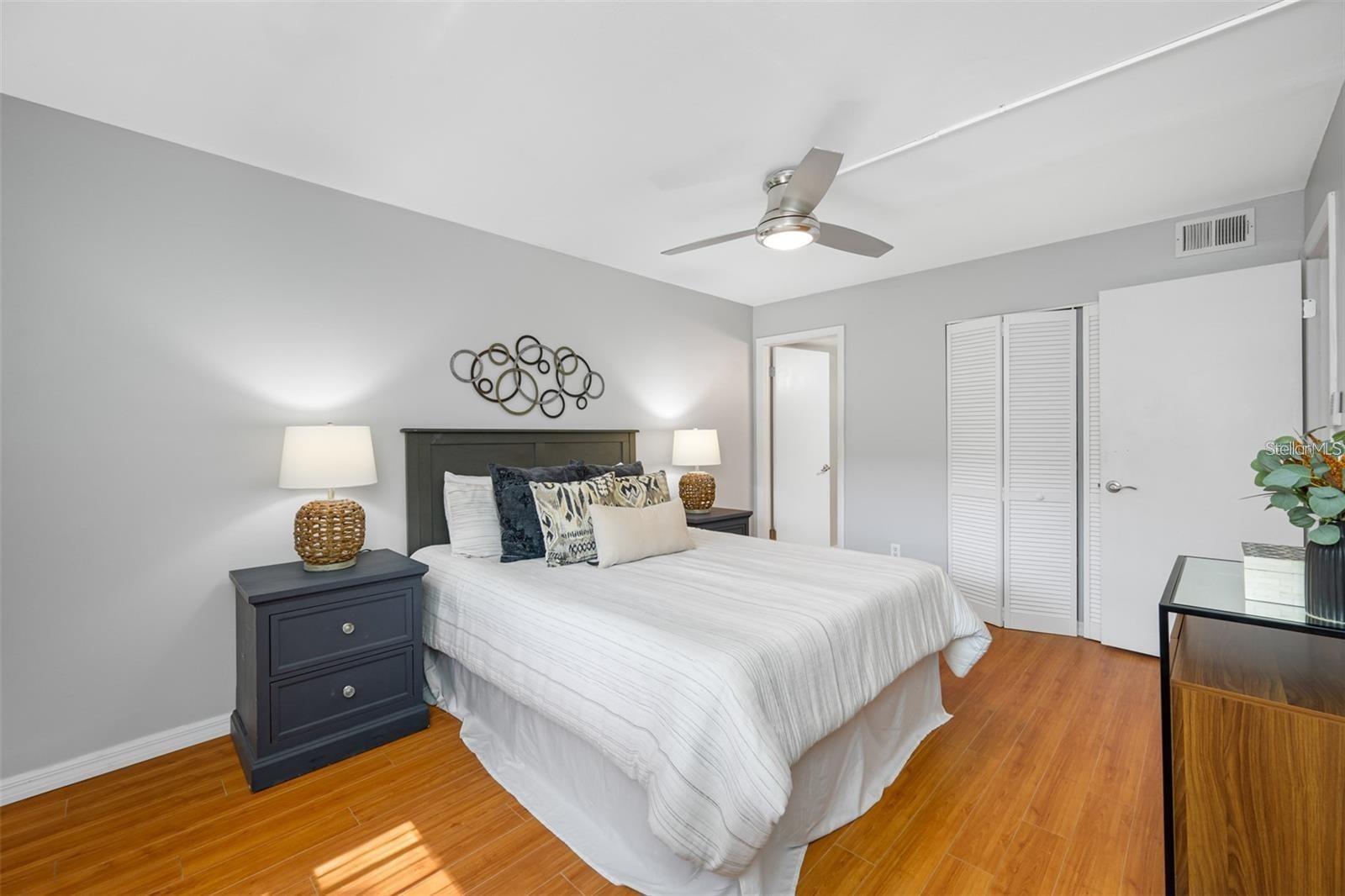 Image 12 of 19 For 1100 Bay Drive 82