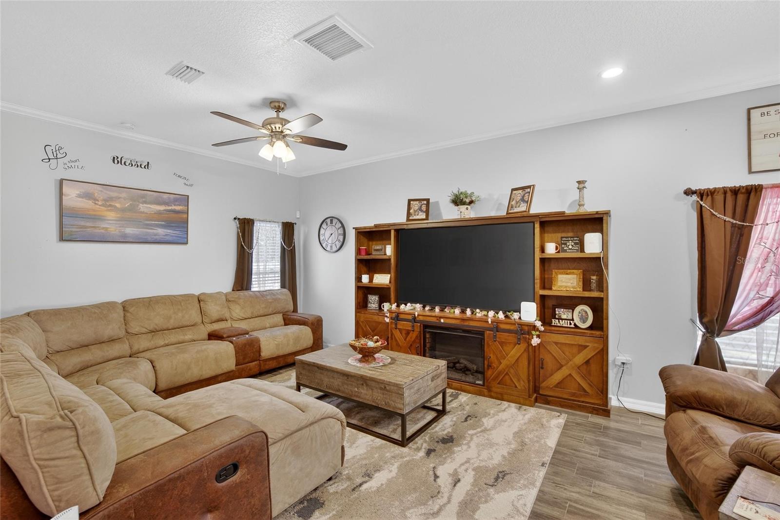 Image 19 of 30 For 730 Pinner Court