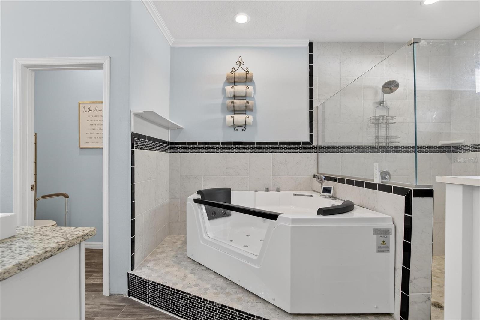 Image 8 of 30 For 730 Pinner Court