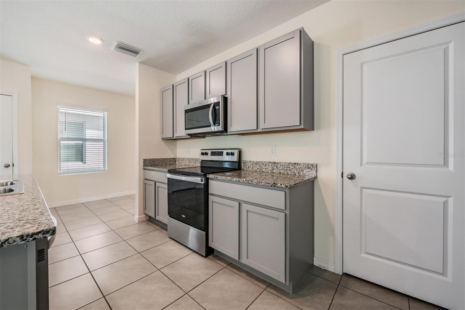 Image 11 of 61 For 16005 Weathered Windmill Terrace