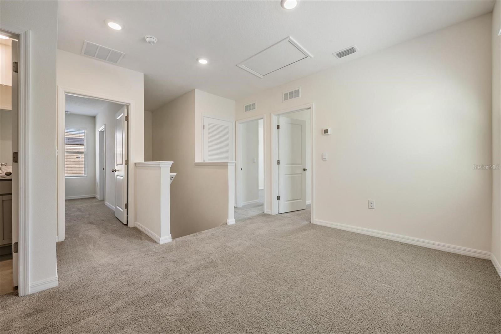 Image 17 of 61 For 16005 Weathered Windmill Terrace