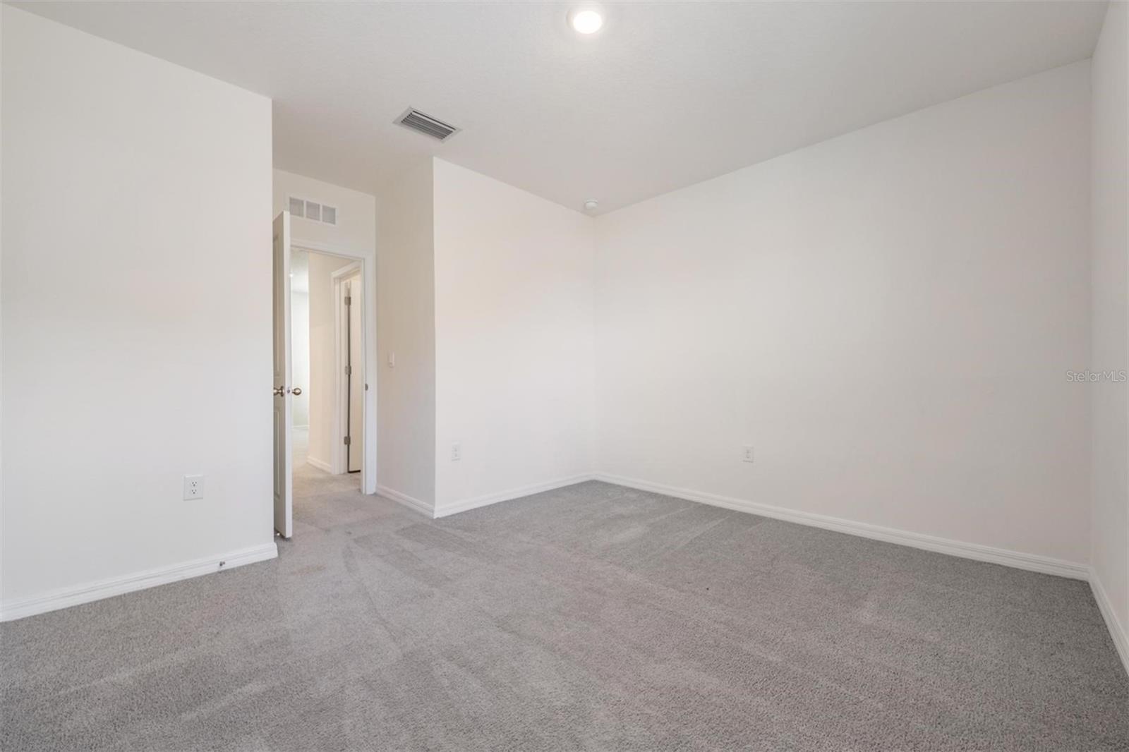 Image 31 of 61 For 16005 Weathered Windmill Terrace