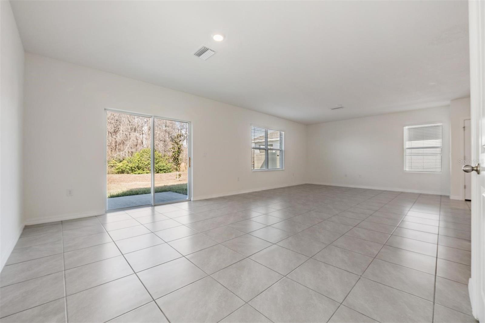 Image 4 of 61 For 16005 Weathered Windmill Terrace