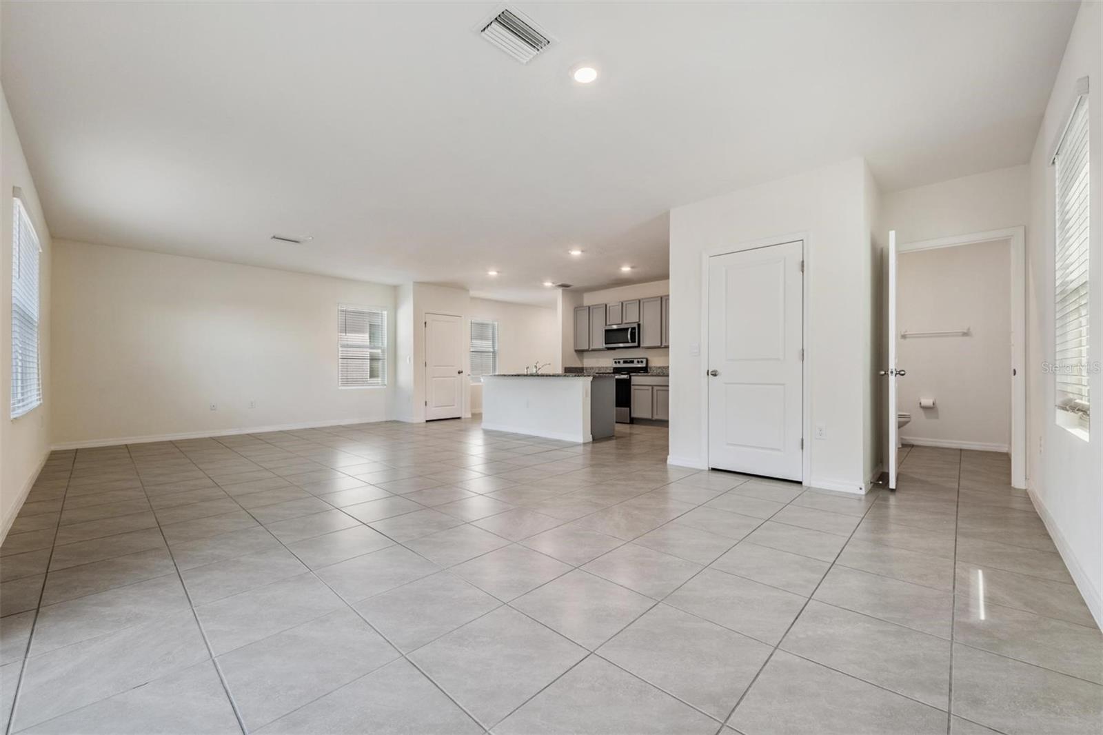 Image 6 of 61 For 16005 Weathered Windmill Terrace