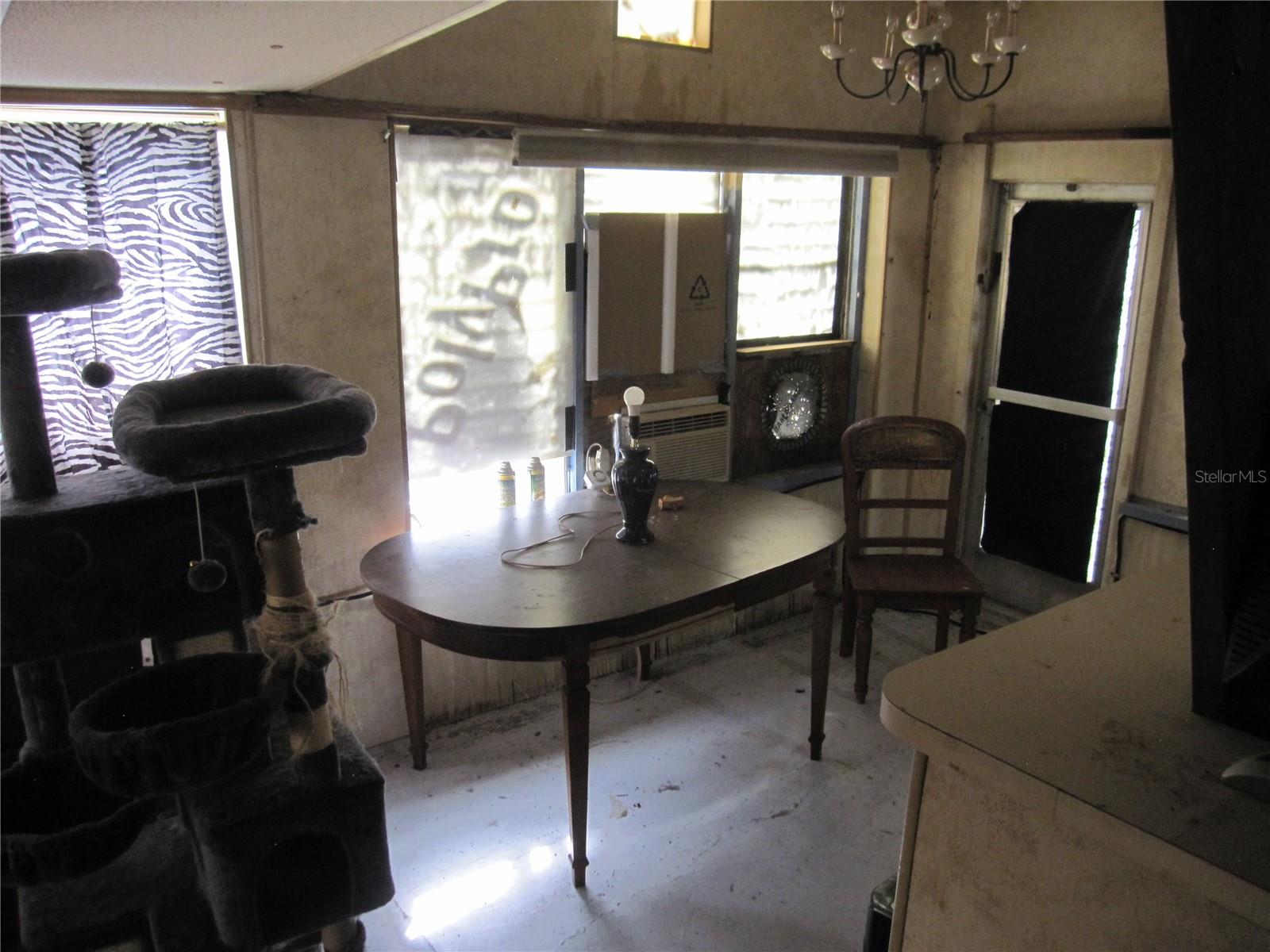 Image 16 of 30 For 37736 Phelps Road