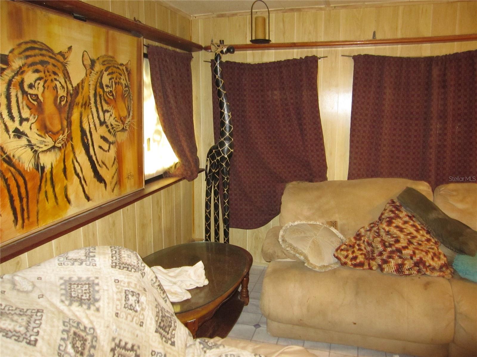 Image 20 of 30 For 37736 Phelps Road