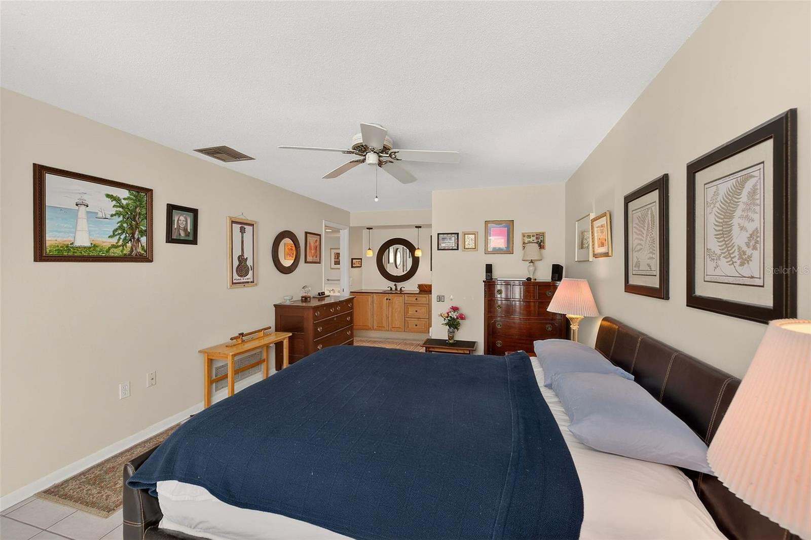 Image 21 of 48 For 3031 Rosemary Drive