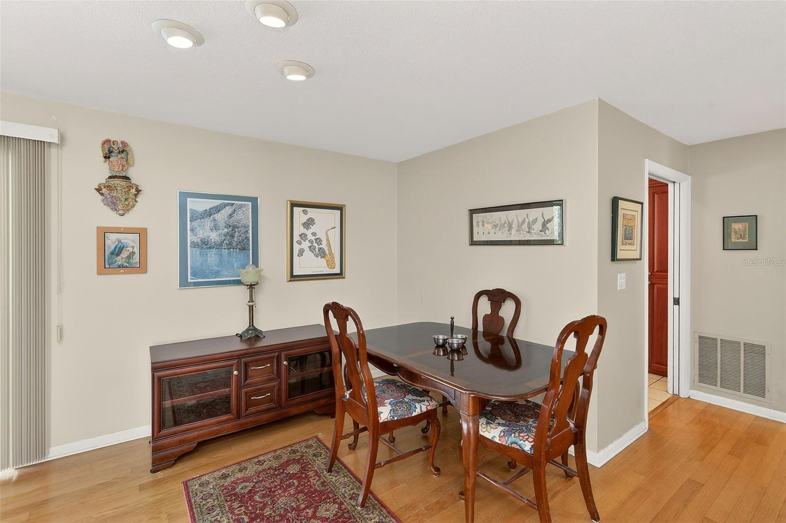 Image 6 of 48 For 3031 Rosemary Drive