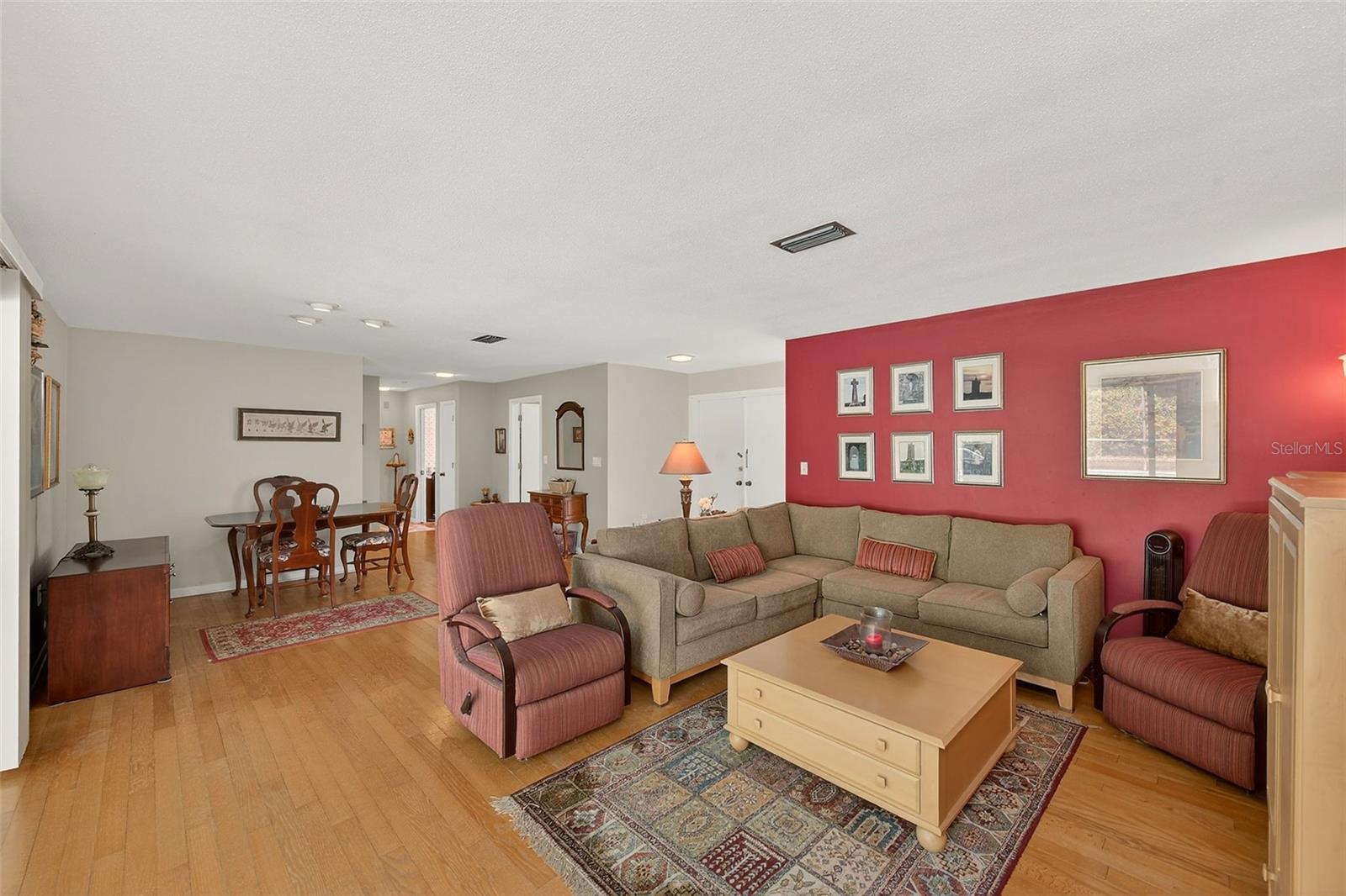 Image 7 of 48 For 3031 Rosemary Drive