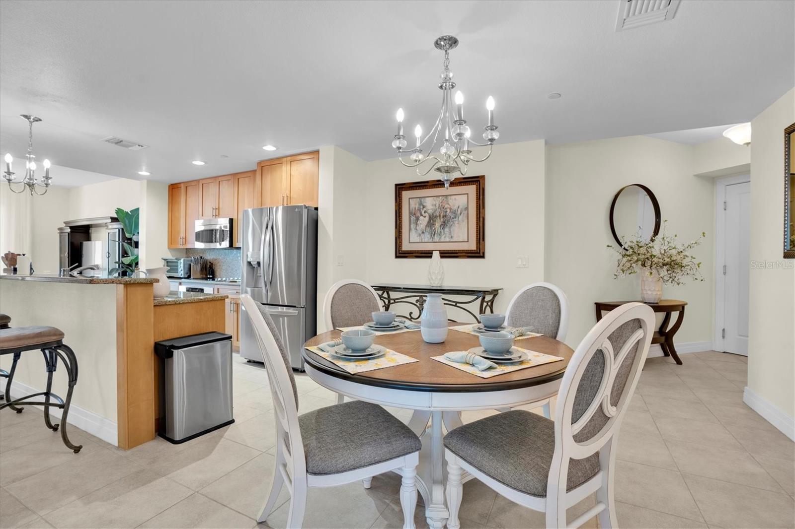 Image 8 of 37 For 331 Cleveland Street 1501