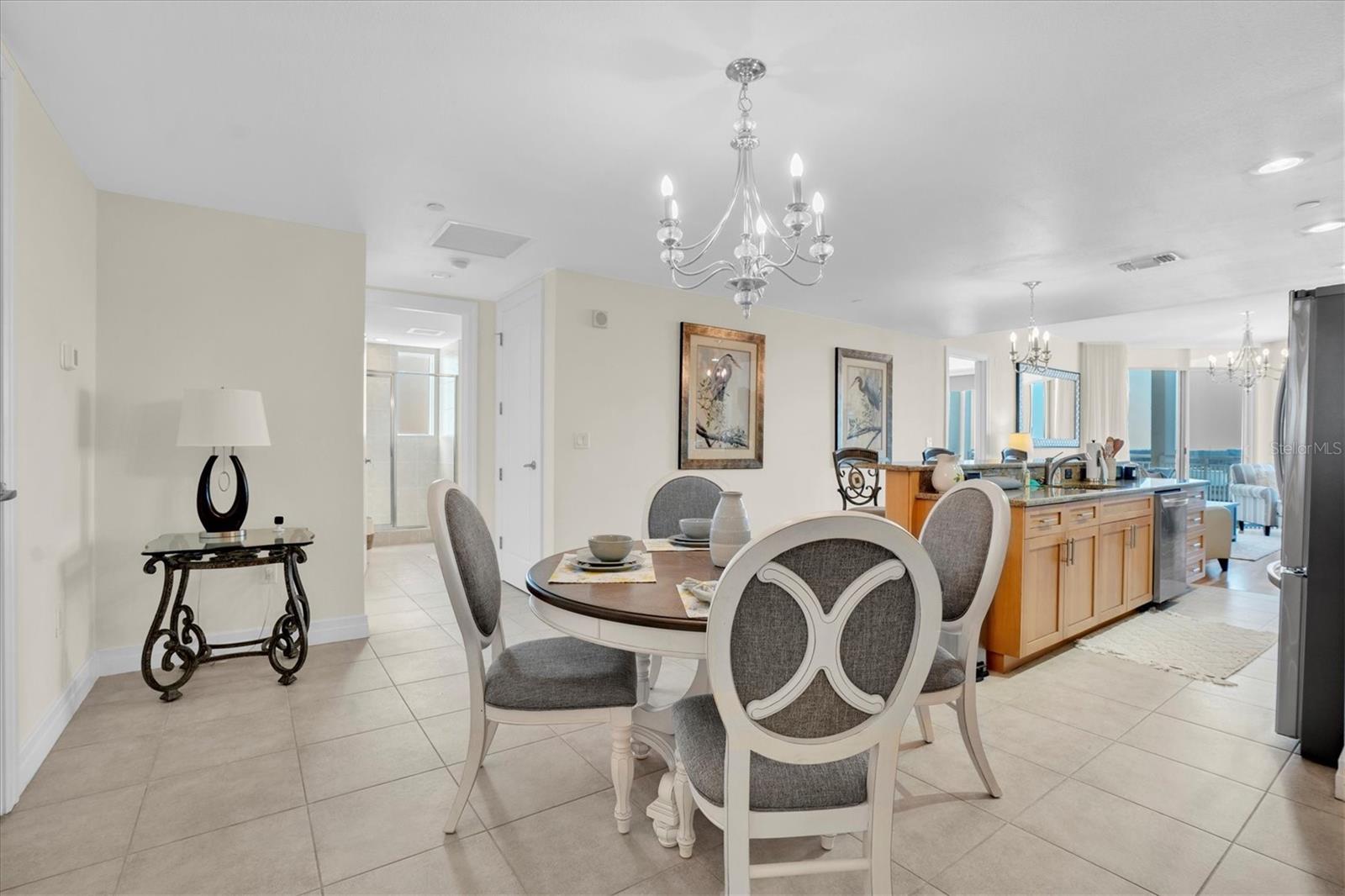 Image 9 of 37 For 331 Cleveland Street 1501