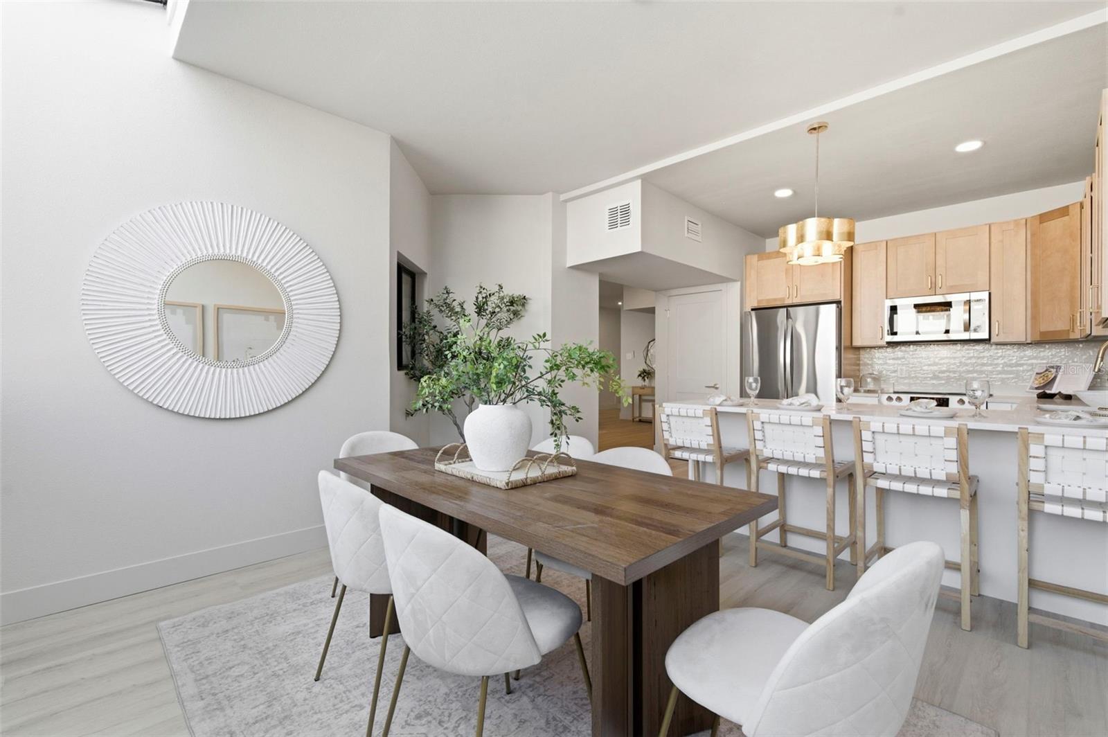 Image 13 of 45 For 557 Pinellas Bayway S 203