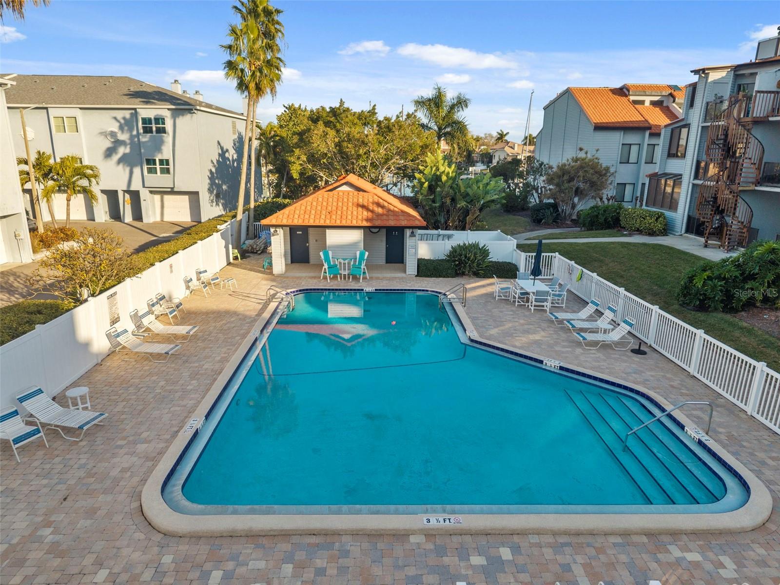 Image 36 of 45 For 557 Pinellas Bayway S 203