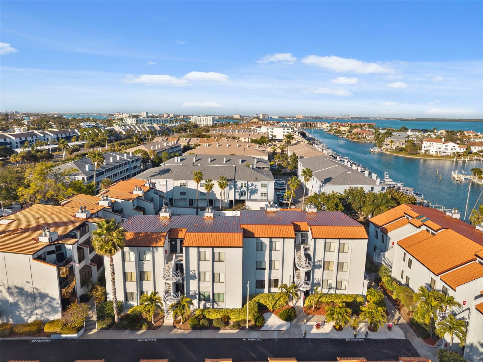 Image 37 of 45 For 557 Pinellas Bayway S 203