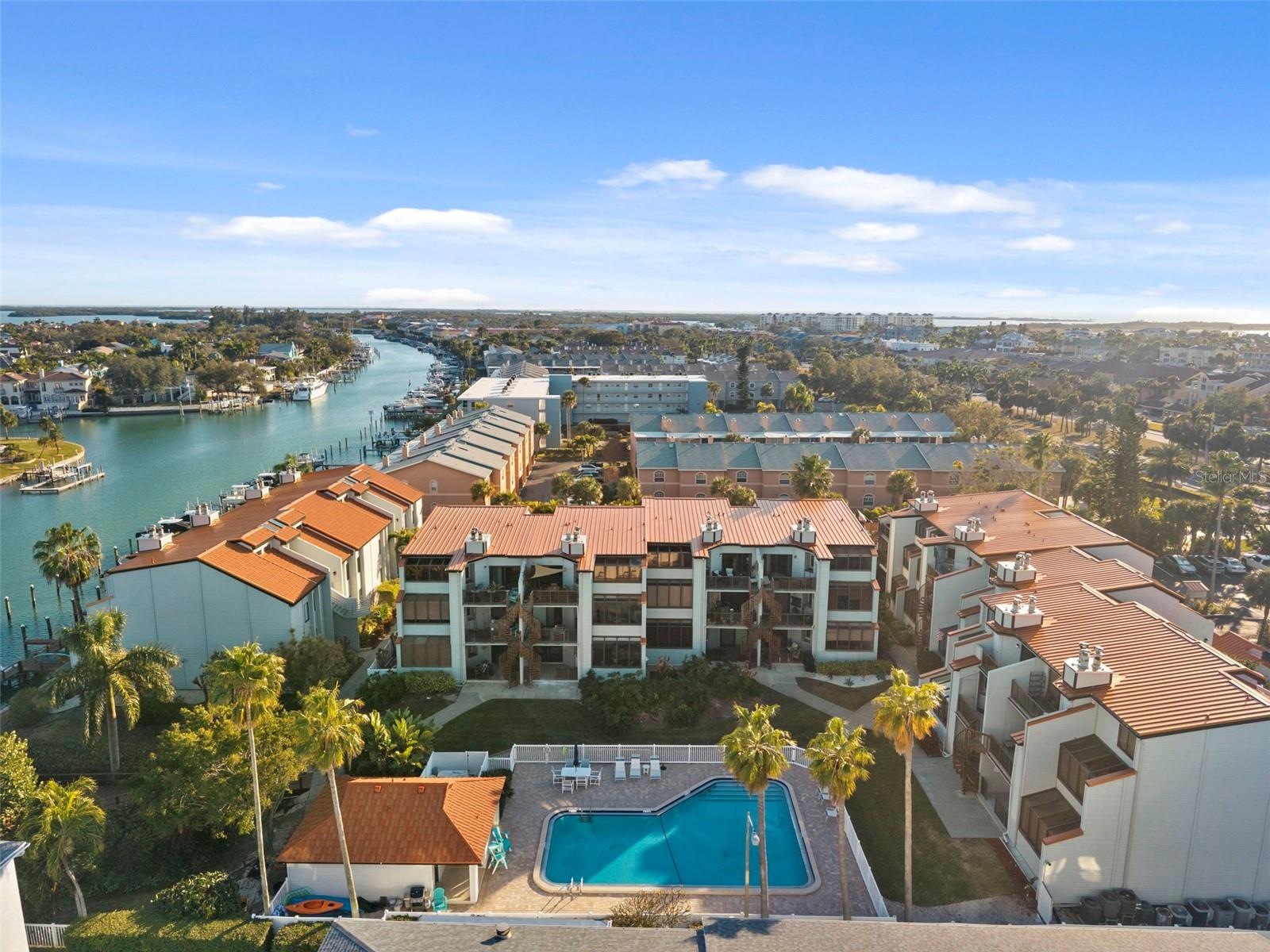 Image 39 of 45 For 557 Pinellas Bayway S 203