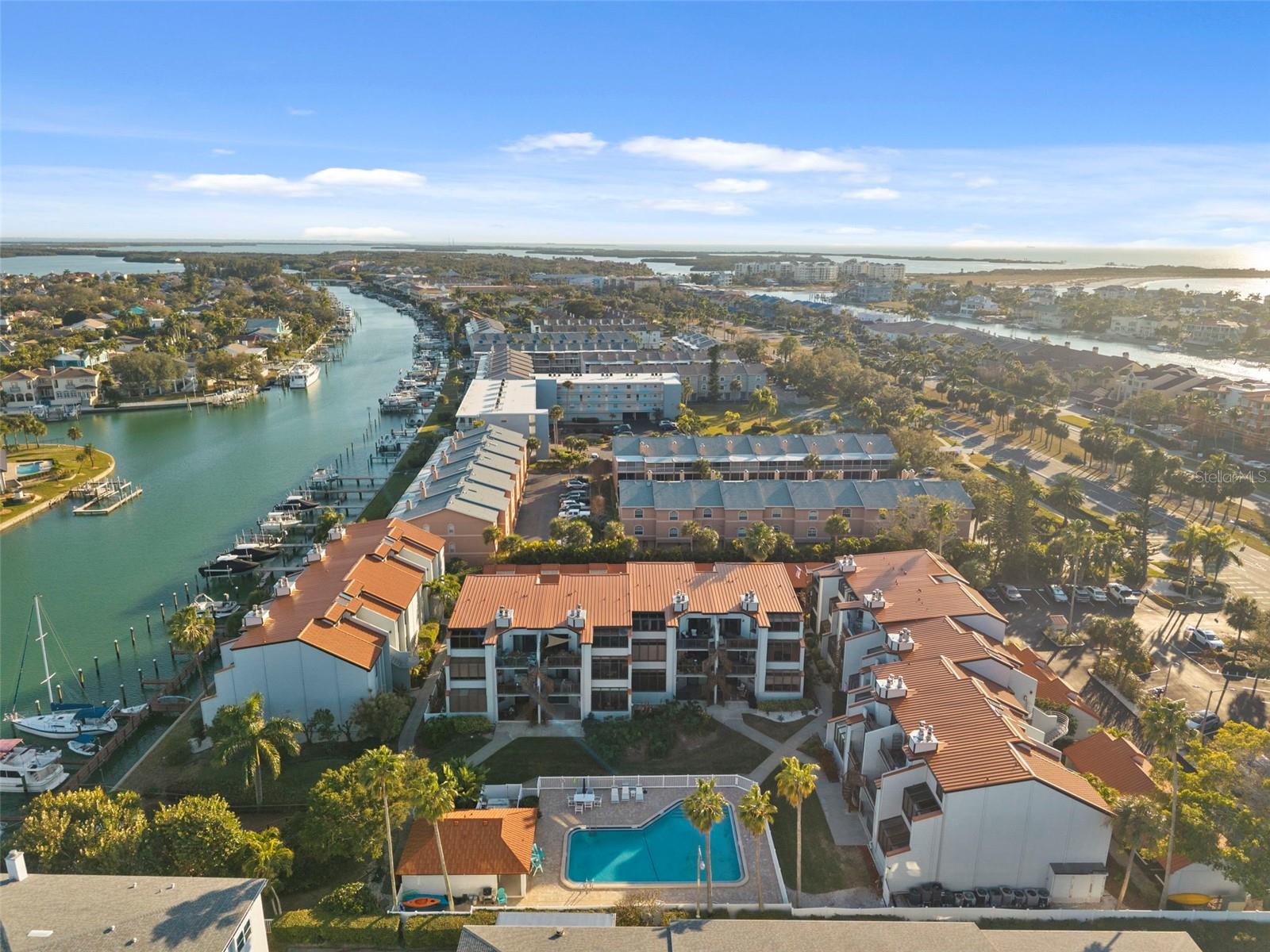 Image 41 of 45 For 557 Pinellas Bayway S 203