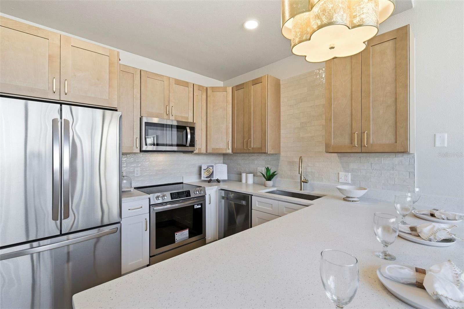 Image 8 of 45 For 557 Pinellas Bayway S 203