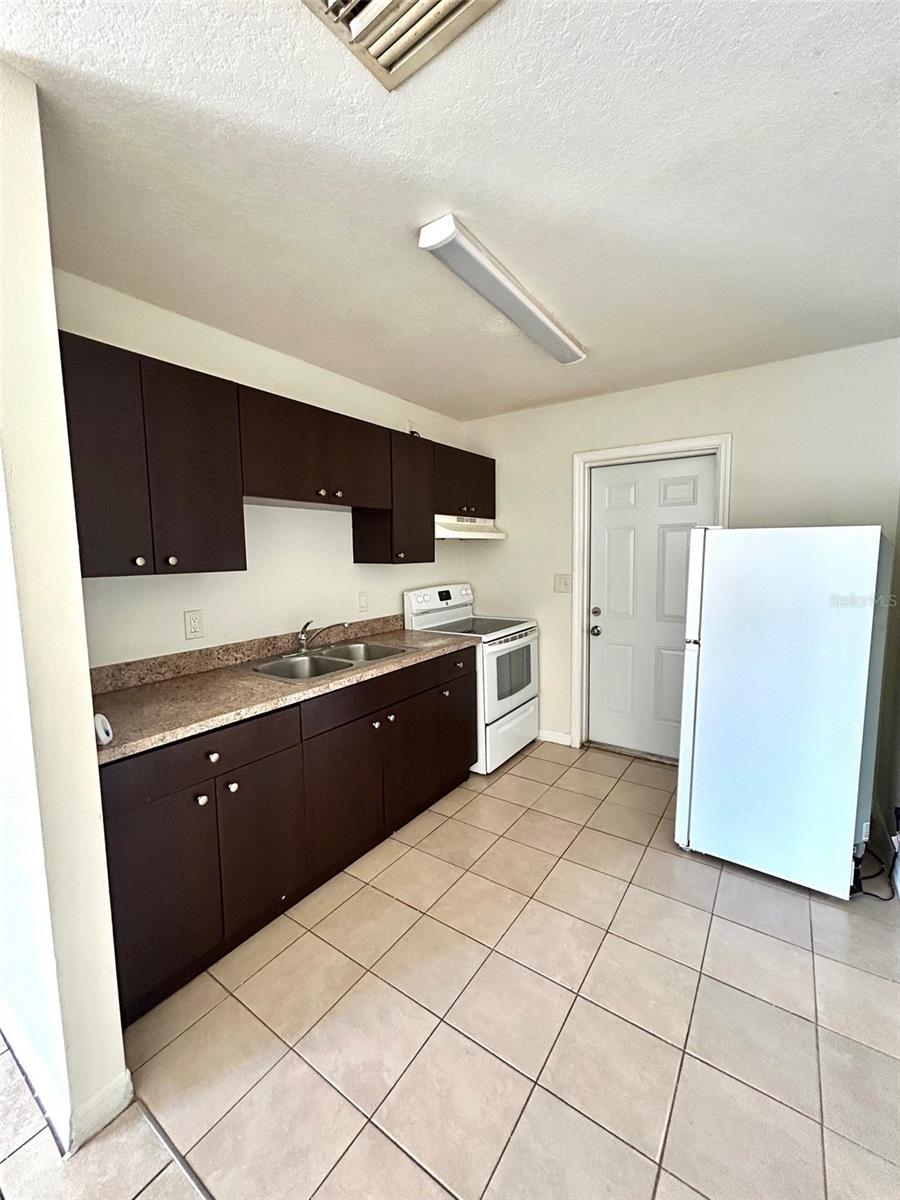 Image 6 of 15 For 9601 10th Street A