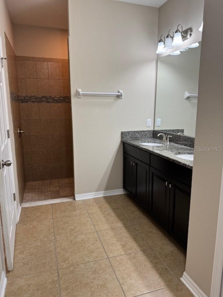 Image 26 of 40 For 11439 Carlton Fields Drive