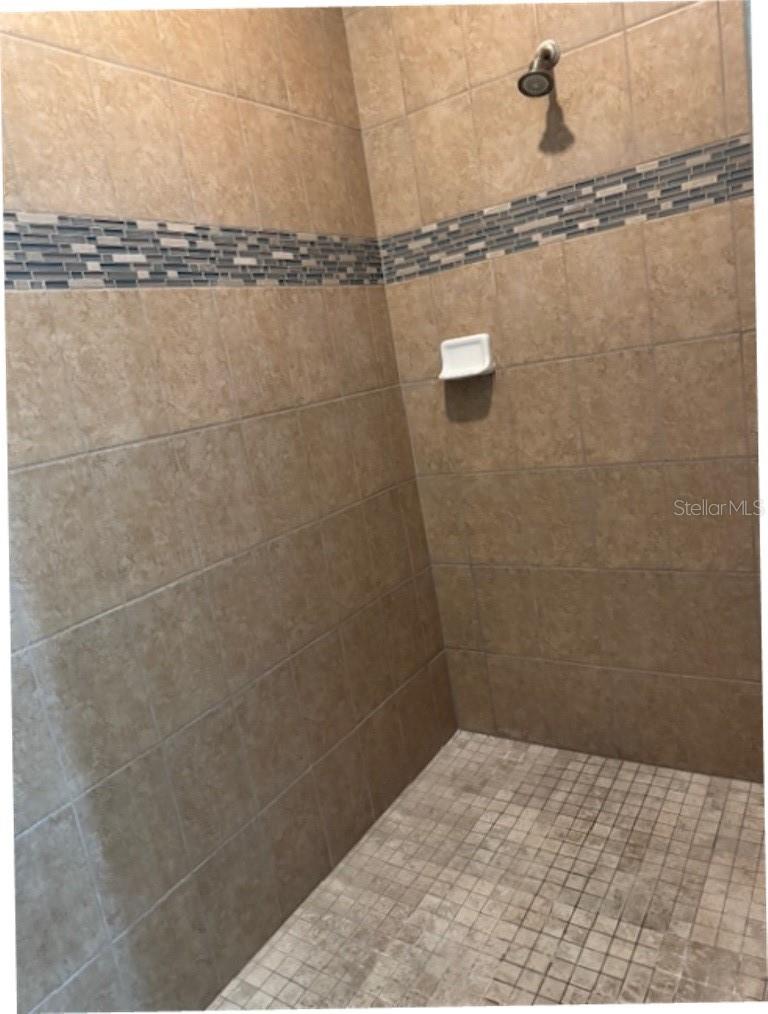 Image 27 of 40 For 11439 Carlton Fields Drive