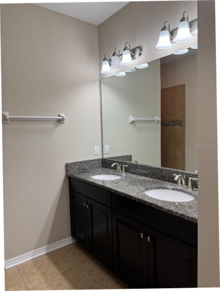 Image 28 of 40 For 11439 Carlton Fields Drive