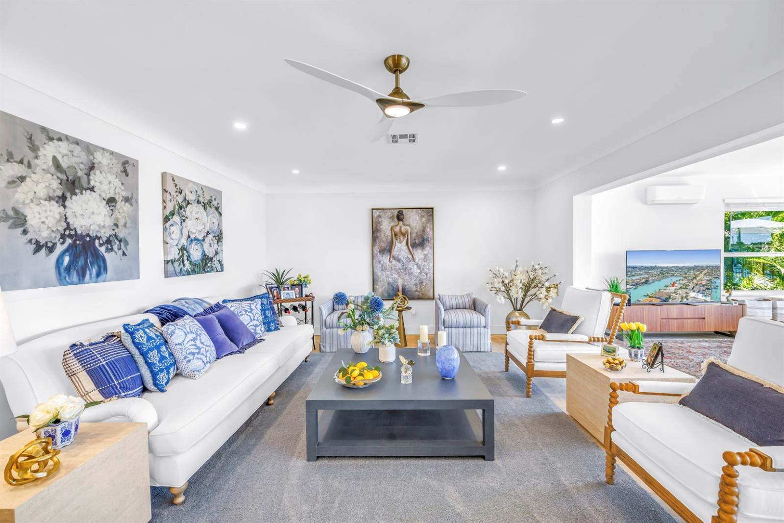 Listing photo id 20 for 795 Capri Boulevard