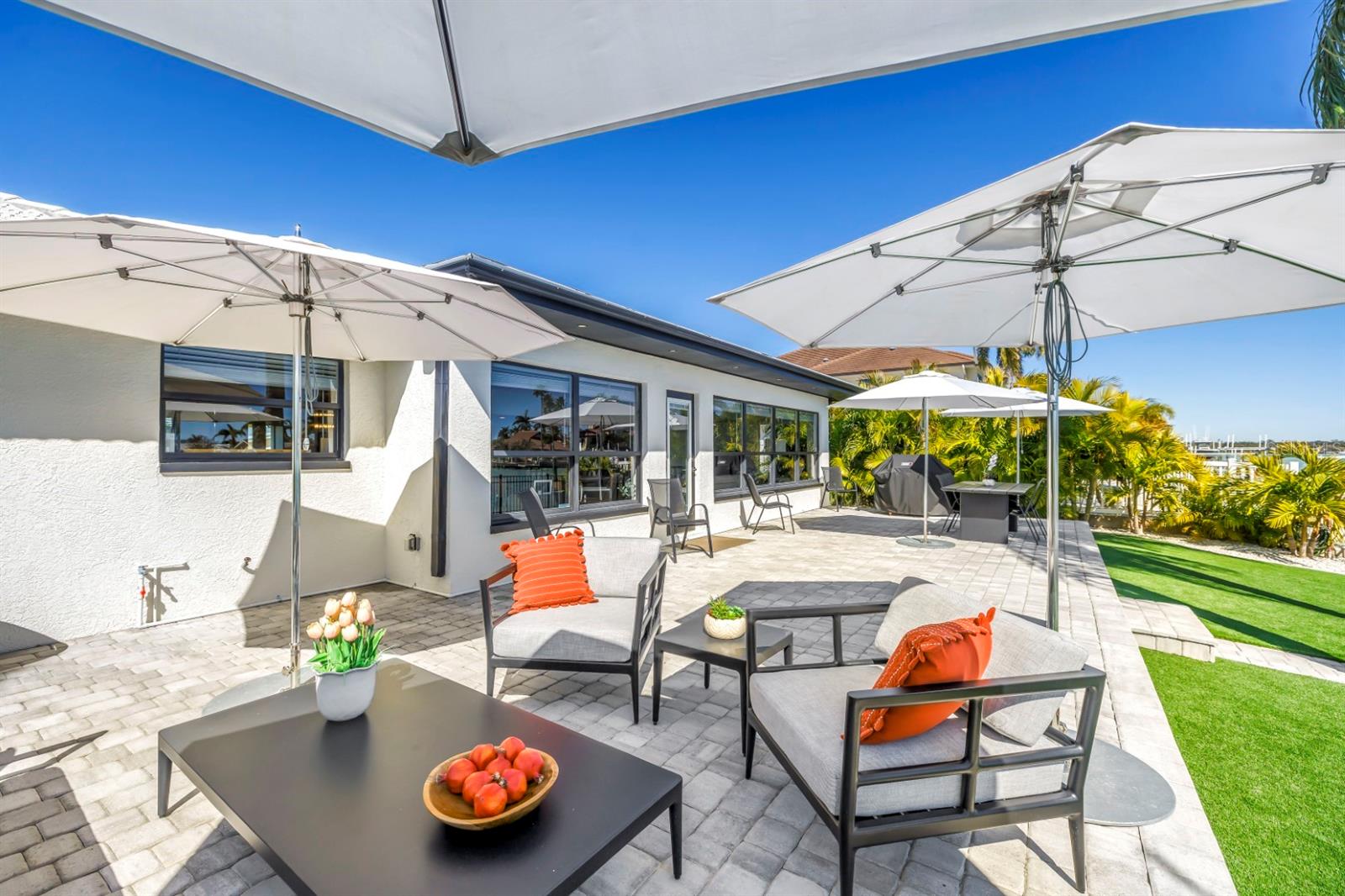 Listing photo id 58 for 795 Capri Boulevard