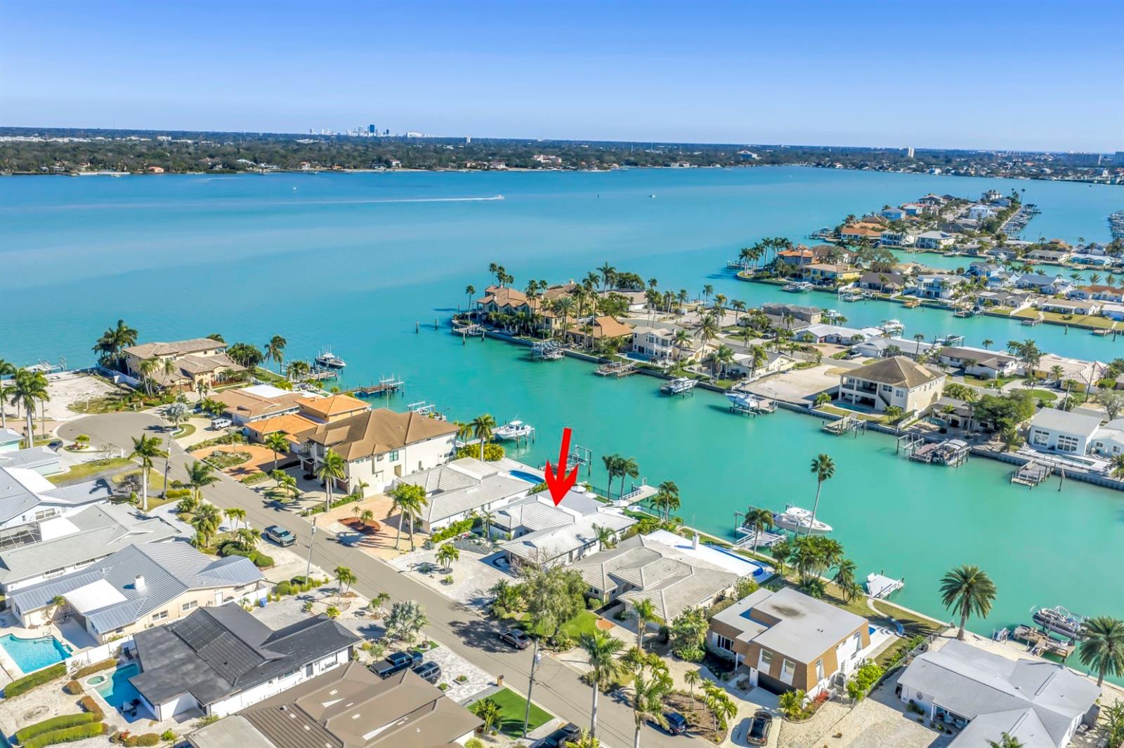 Listing photo id 71 for 795 Capri Boulevard