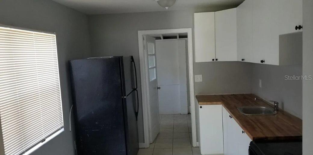 Listing photo id 3 for 760 17th Avenue S