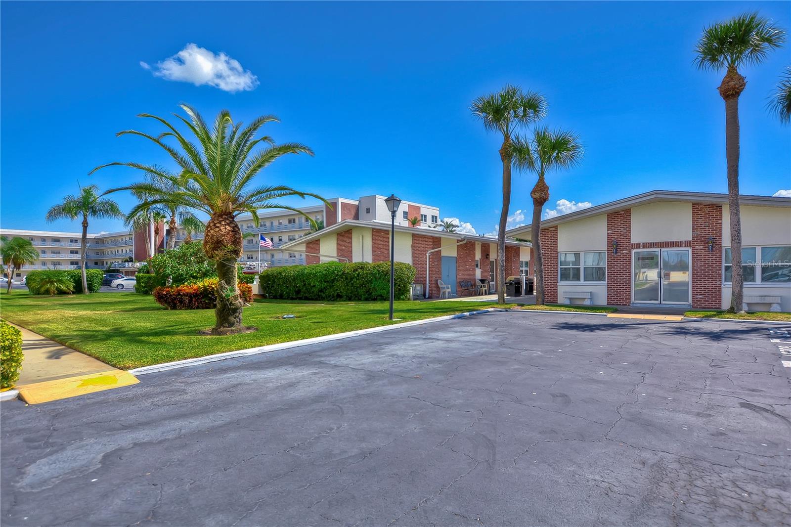 Image 27 of 35 For 5575 Gulf Boulevard 323