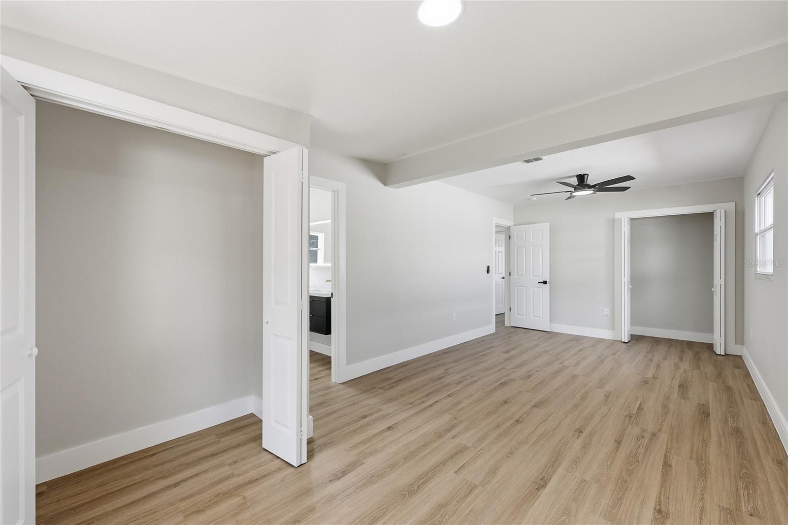 Image 14 of 31 For 5550 5th Way S