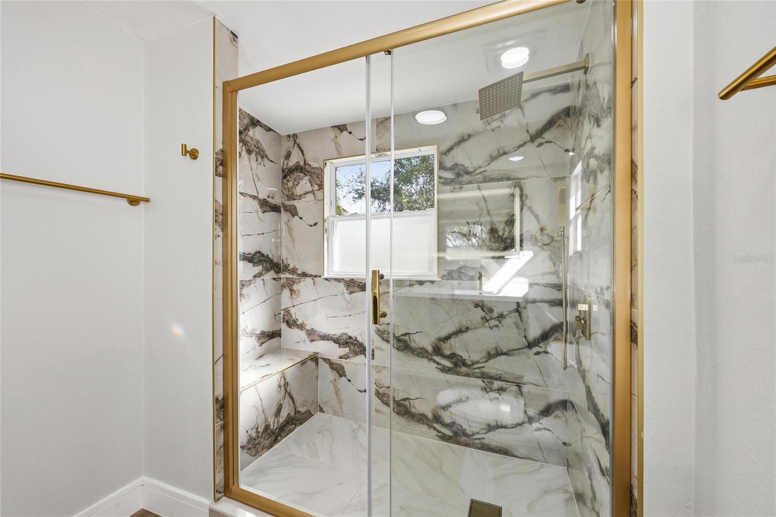 Image 19 of 31 For 5550 5th Way S