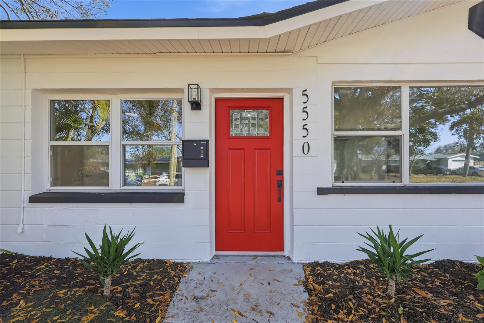 Image 2 of 31 For 5550 5th Way S