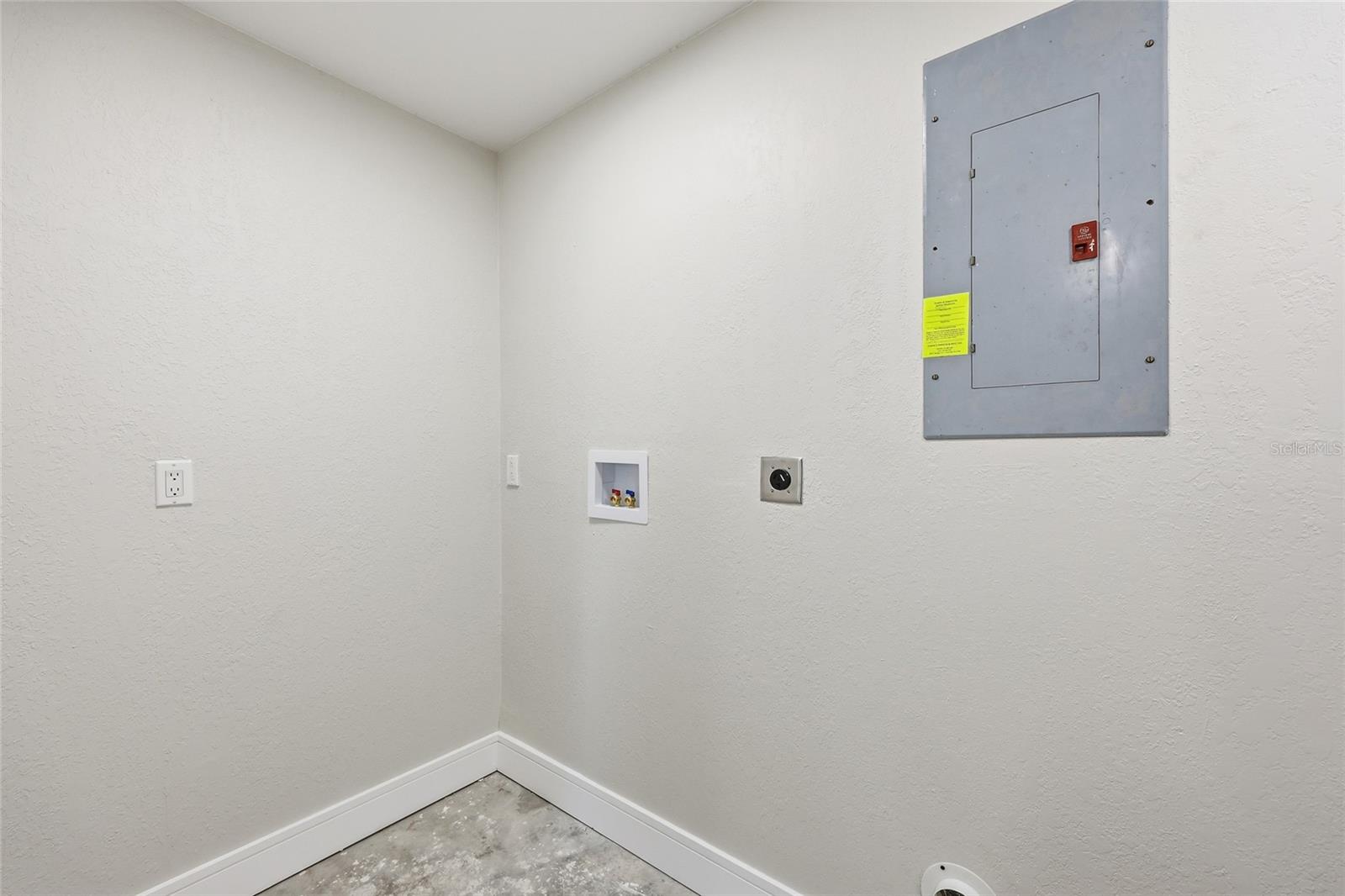 Image 25 of 31 For 5550 5th Way S