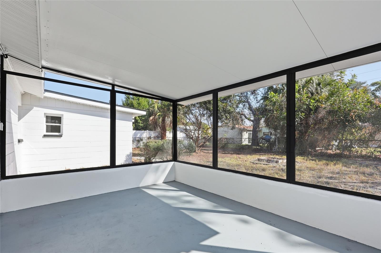 Image 27 of 31 For 5550 5th Way S