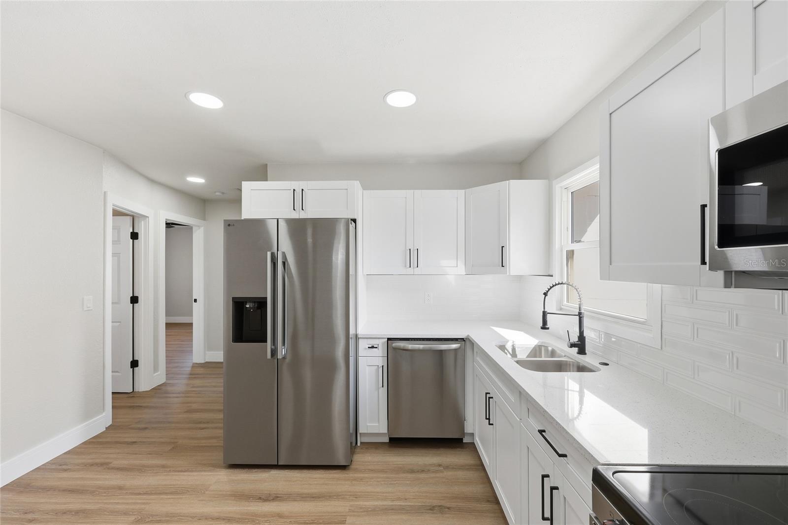 Image 5 of 31 For 5550 5th Way S