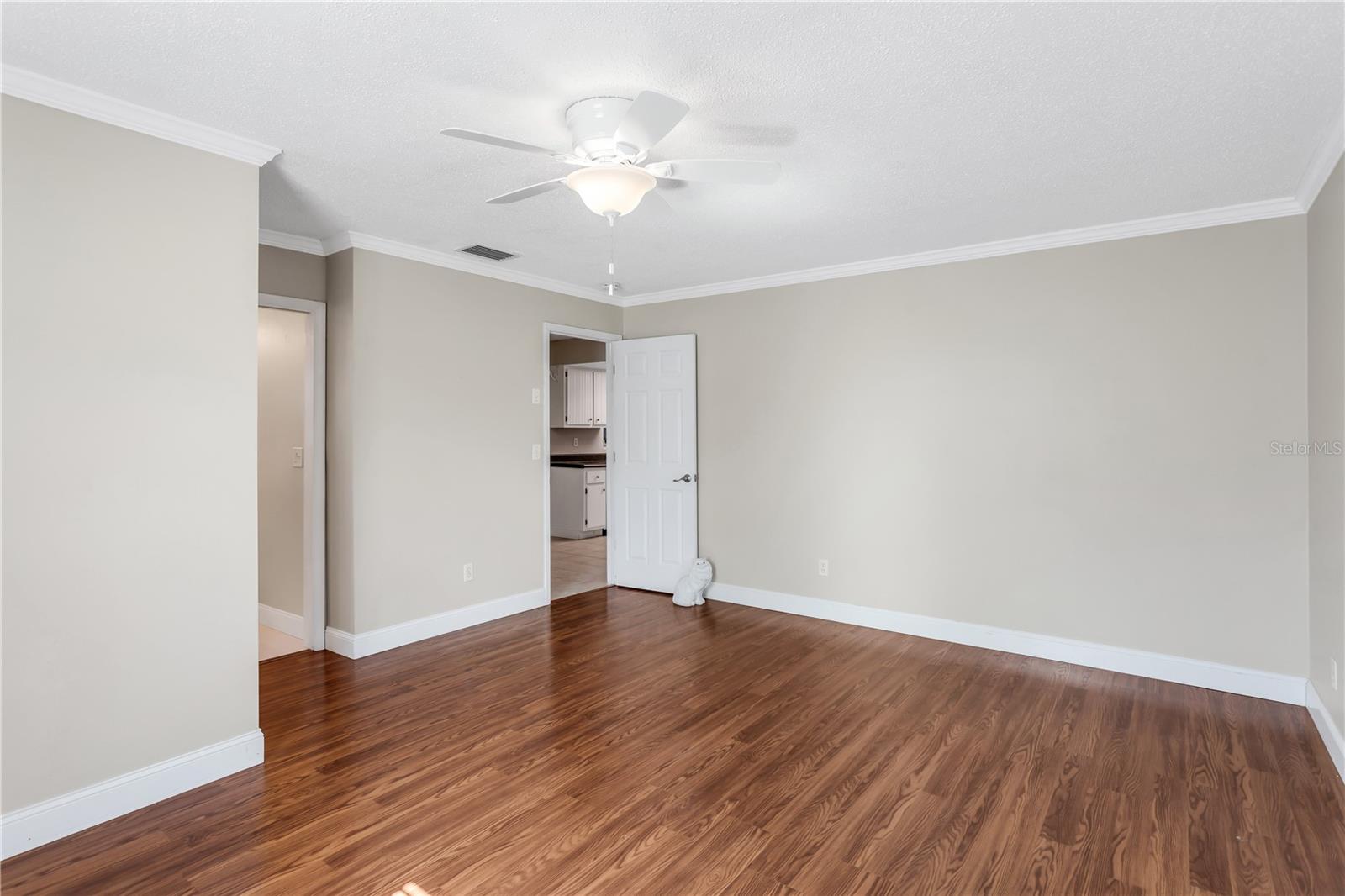 Image 18 of 37 For 1012 78th Street Nw