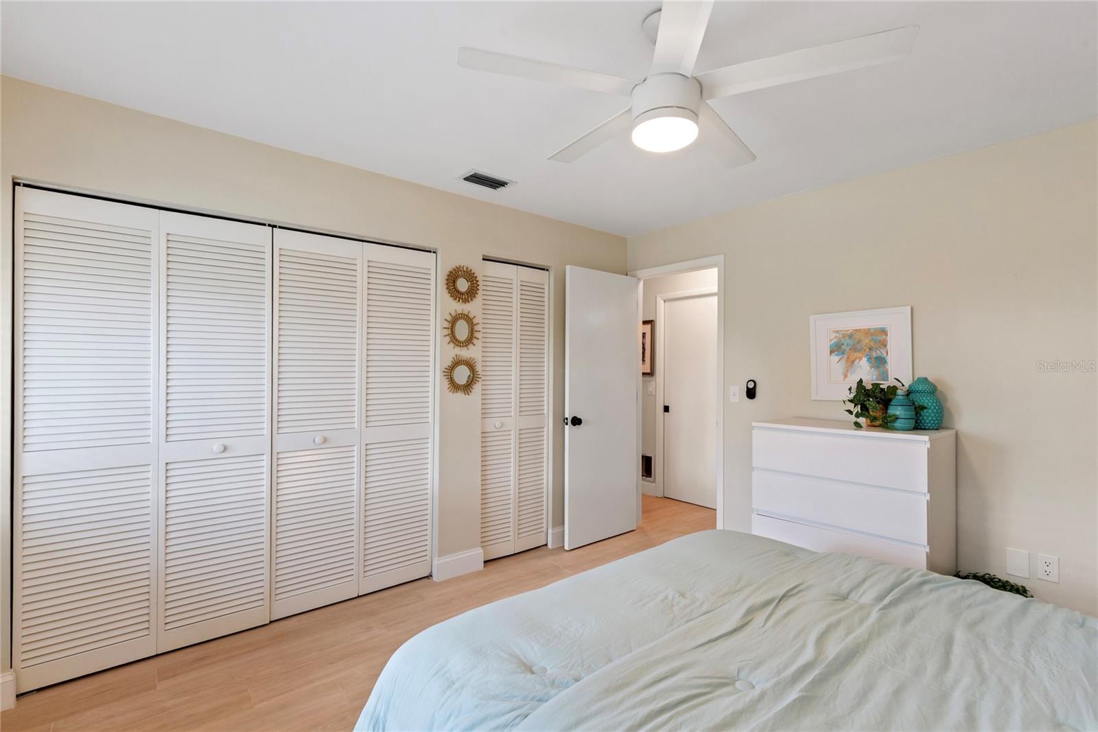 Image 10 of 49 For 3887 Catalina Drive