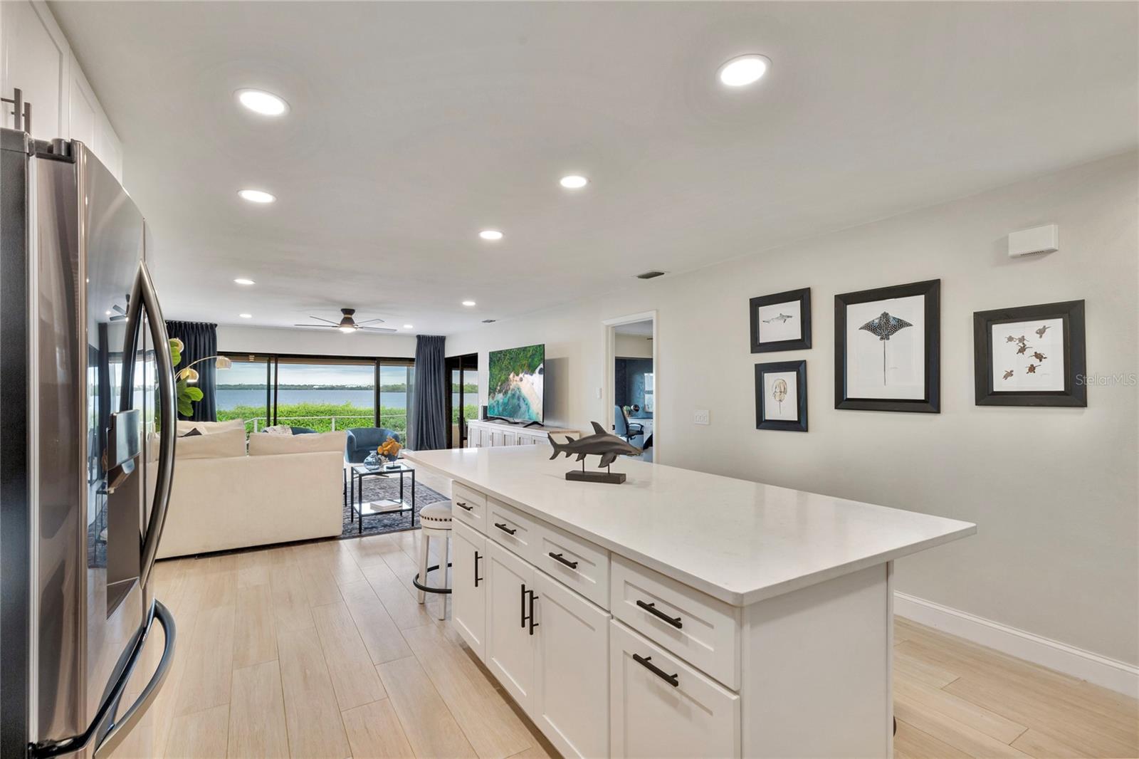 Image 41 of 49 For 3887 Catalina Drive