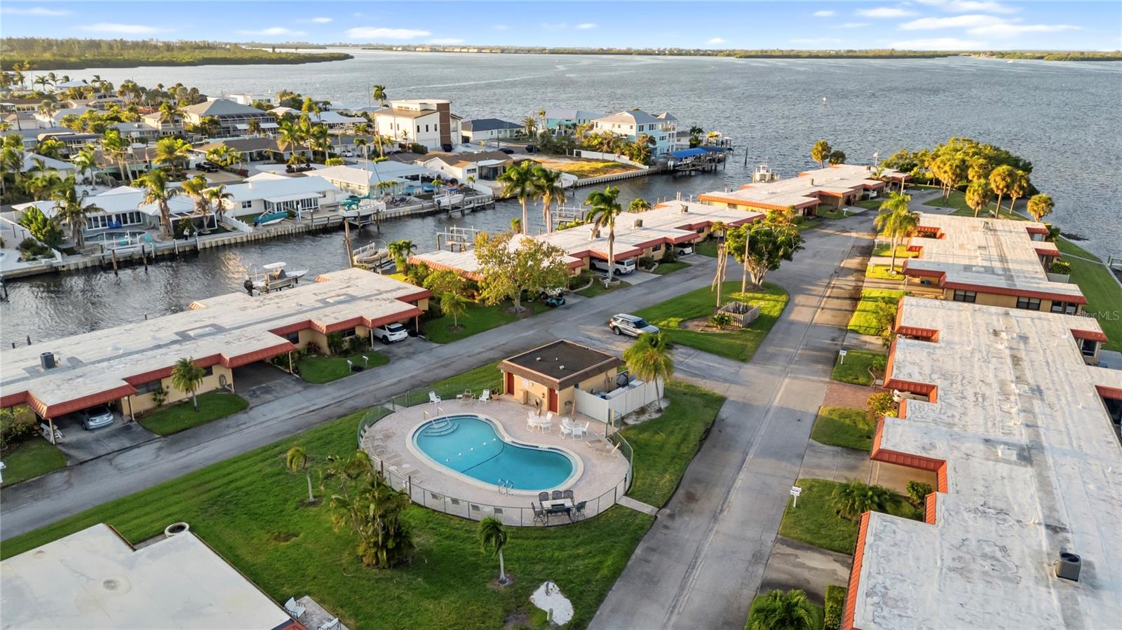 Image 45 of 49 For 3887 Catalina Drive