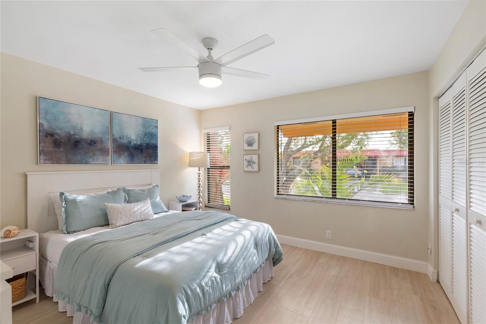 Image 8 of 49 For 3887 Catalina Drive