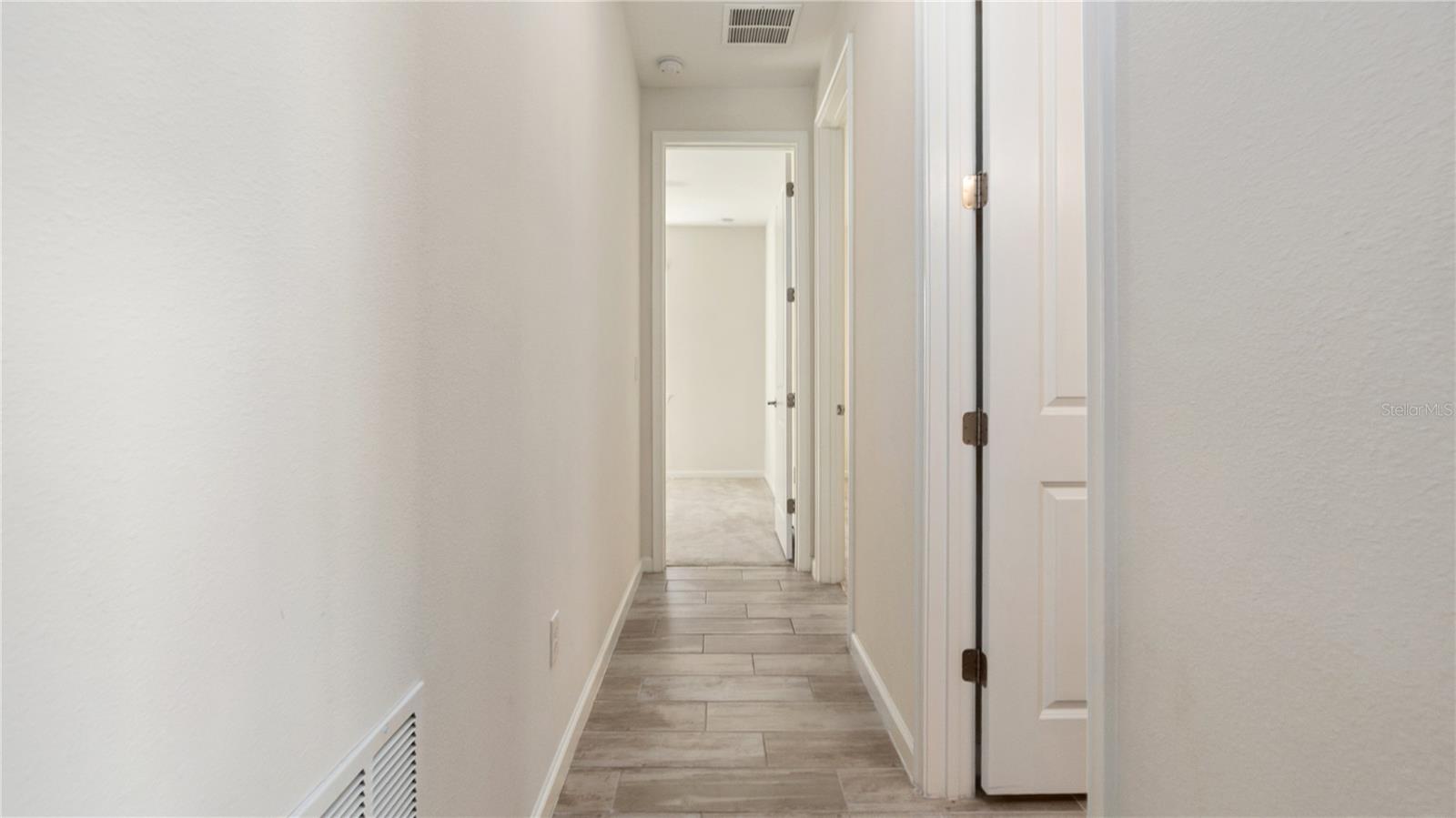 Image 22 of 40 For 10729 Planer Picket Drive