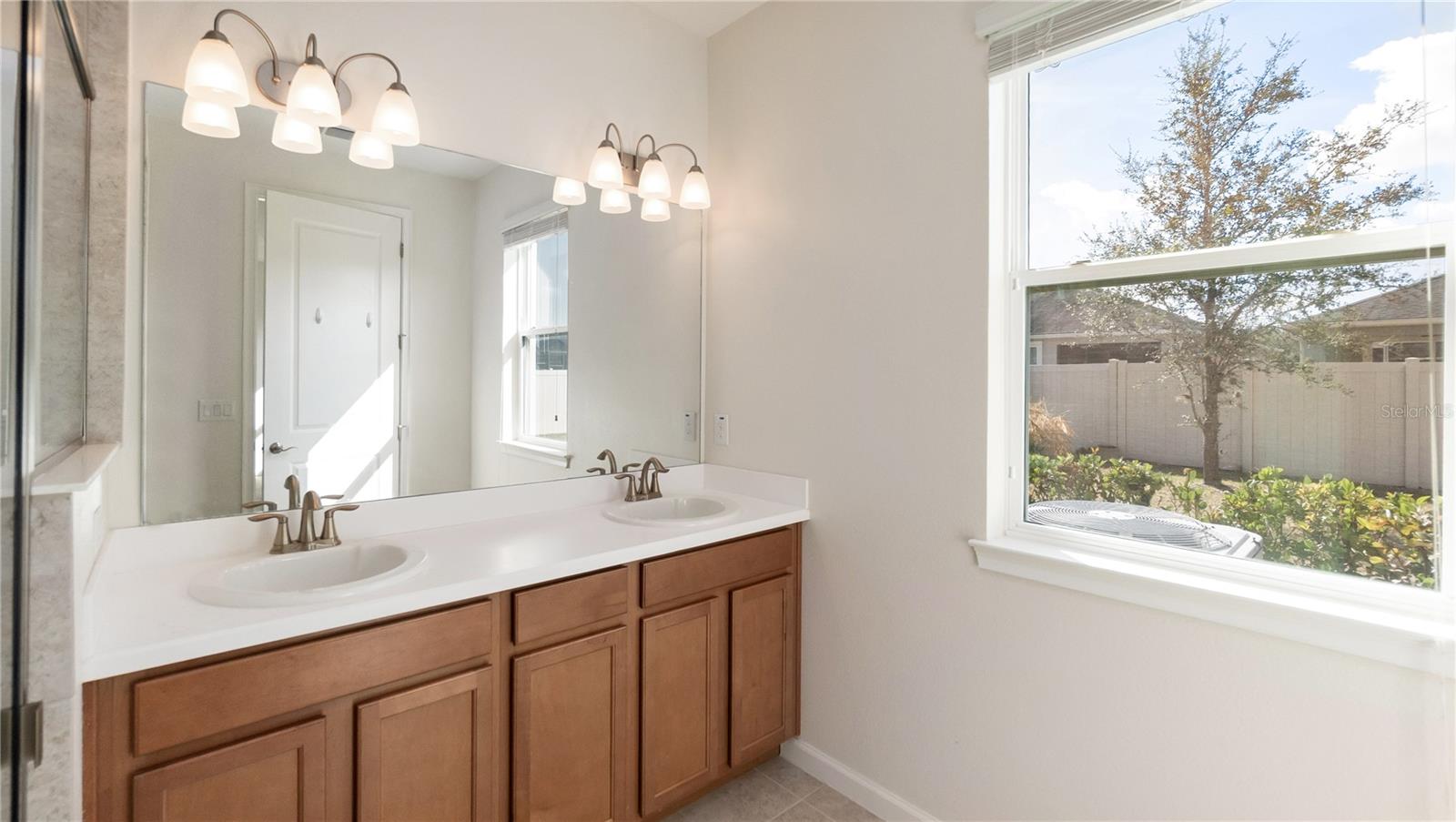 Image 30 of 40 For 10729 Planer Picket Drive