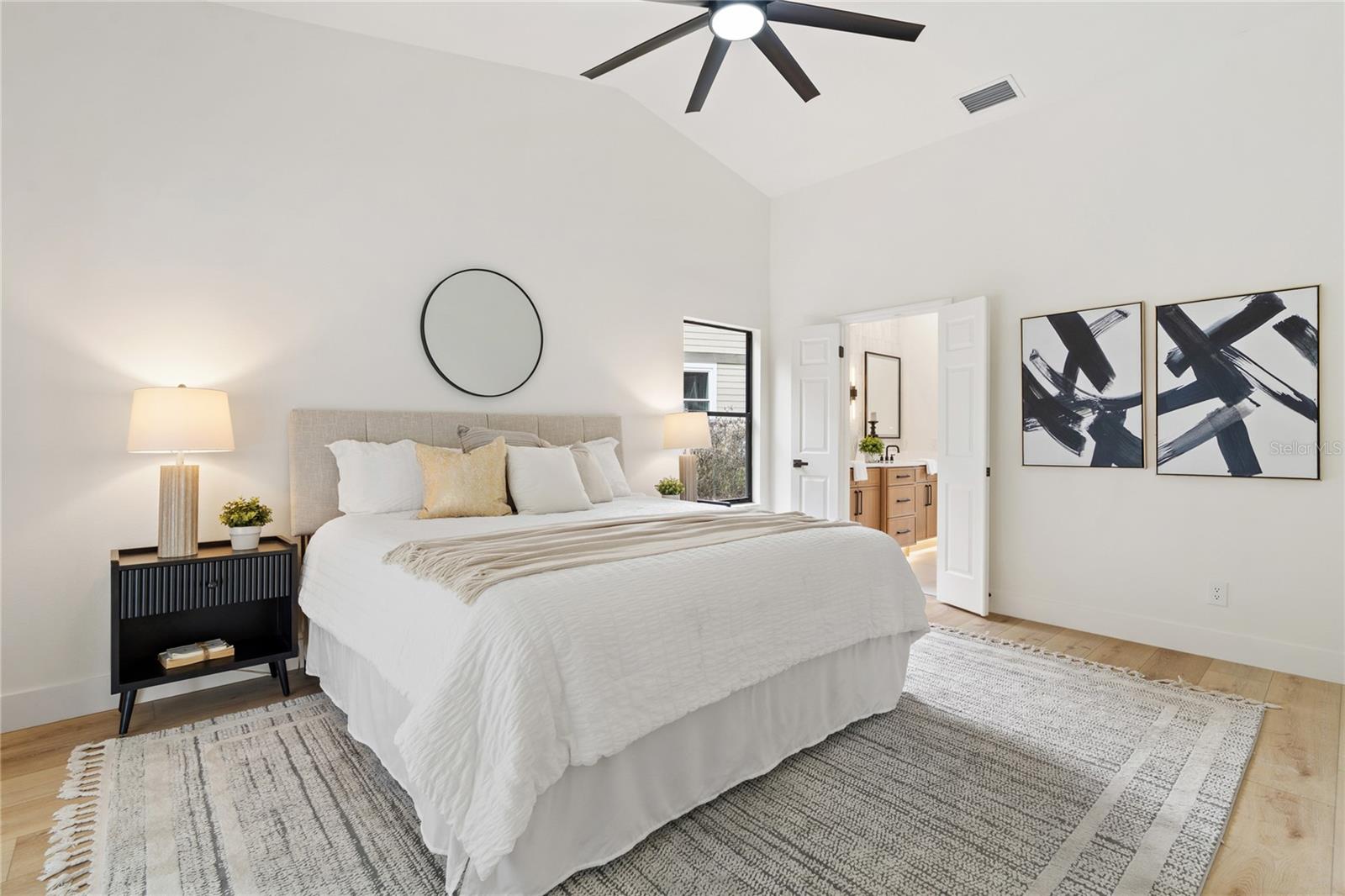 Image 17 of 41 For 346 Carson Lane